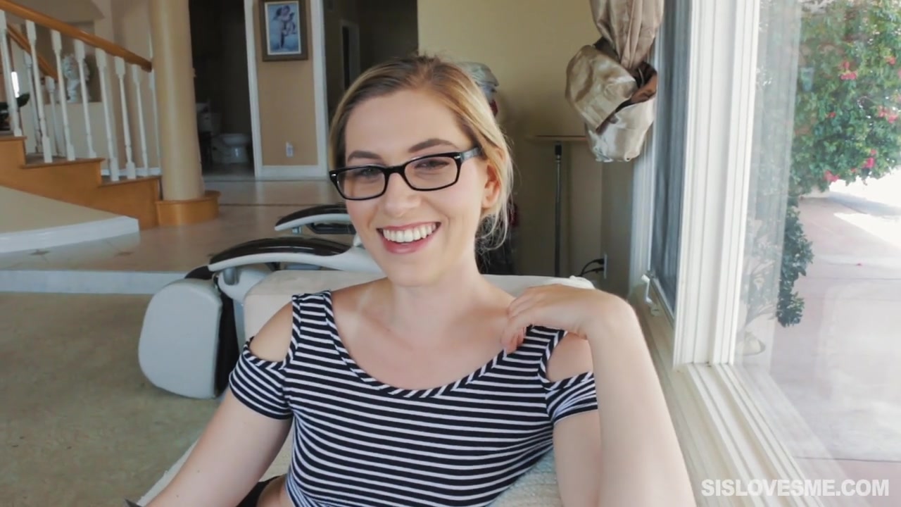 Pov Glasses - Appealing blonde with sexy glasses, amazing nude